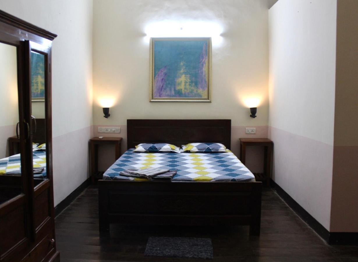 Royal Phoenix Inn ปณชี ภายนอก รูปภาพ